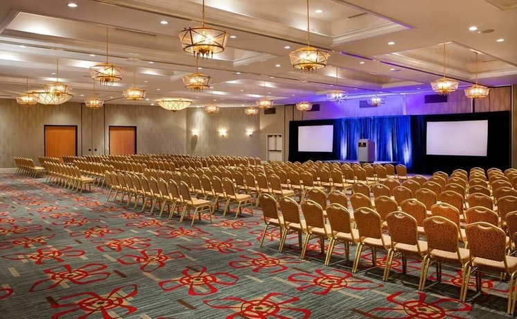 Imagen de los interiores del Hotel Doubletree By Hilton Nashville Downtown. Foto 16