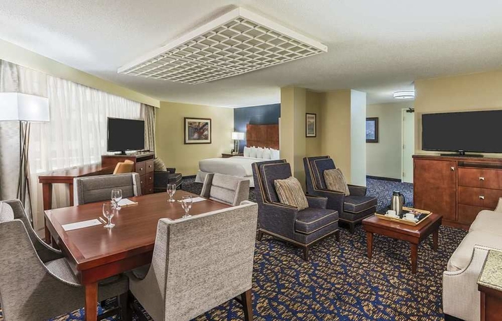 Imagen de la habitación del Hotel Doubletree By Hilton Nashville Downtown. Foto 11