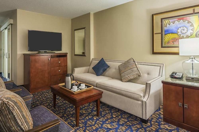 Imagen de la habitación del Hotel Doubletree By Hilton Nashville Downtown. Foto 12