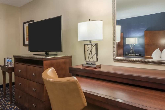 Imagen de la habitación del Hotel Doubletree By Hilton Nashville Downtown. Foto 14