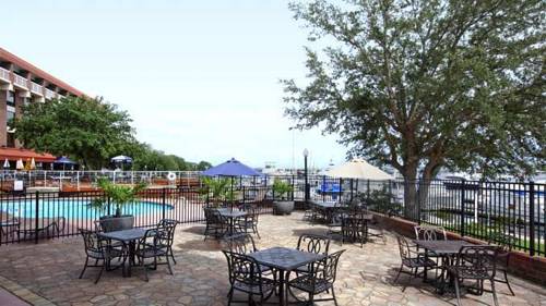 Imagen de la habitación del Hotel Doubletree By Hilton New Bern Riverfront. Foto 3