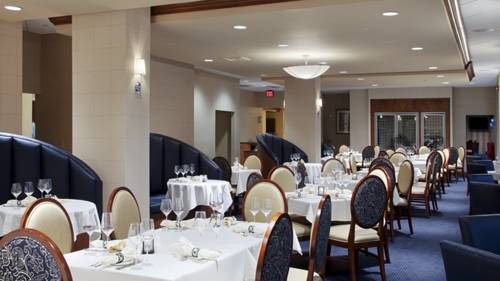 Imagen de la habitación del Hotel Doubletree By Hilton New Bern Riverfront. Foto 4