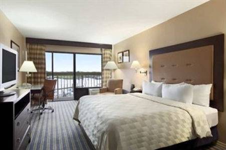 Imagen de la habitación del Hotel Doubletree By Hilton New Bern Riverfront. Foto 8