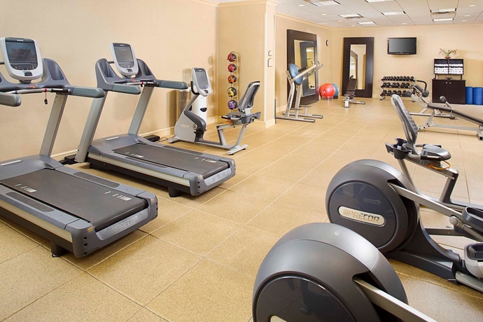 Imagen de los interiores del Hotel Doubletree By Hilton New Orleans Airport. Foto 14