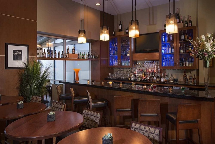 Imagen del bar/restaurante del Hotel Doubletree By Hilton New York City - Chelsea. Foto 7