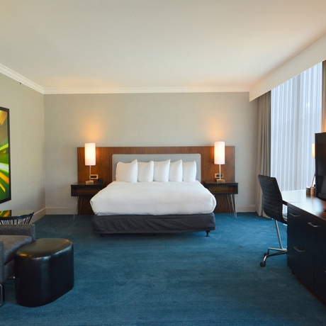 Imagen de la habitación del Hotel Doubletree By Hilton Newark - Fremont. Foto 7