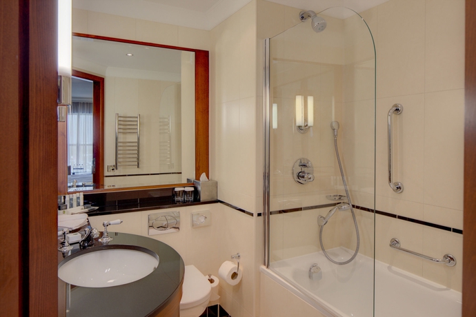 Imagen de la habitación del Hotel Doubletree By Hilton Newcastle International Airport. Foto 10