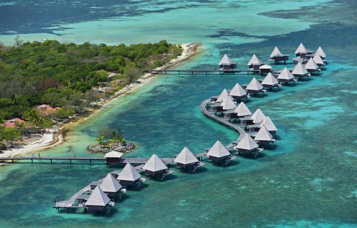 Imagen general del Hotel Doubletree By Hilton Noumea Ilot Maitre Resort. Foto 17