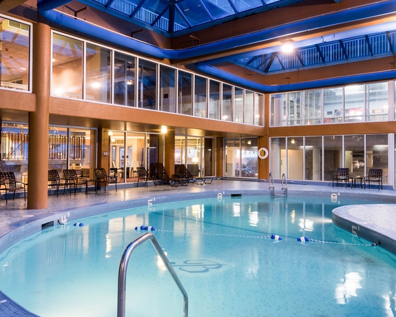 Imagen de la piscina del Hotel Doubletree By Hilton Ocean City Oceanfront. Foto 16