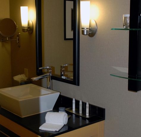 Imagen de la habitación del Hotel Doubletree By Hilton Oklahoma City Airport. Foto 7