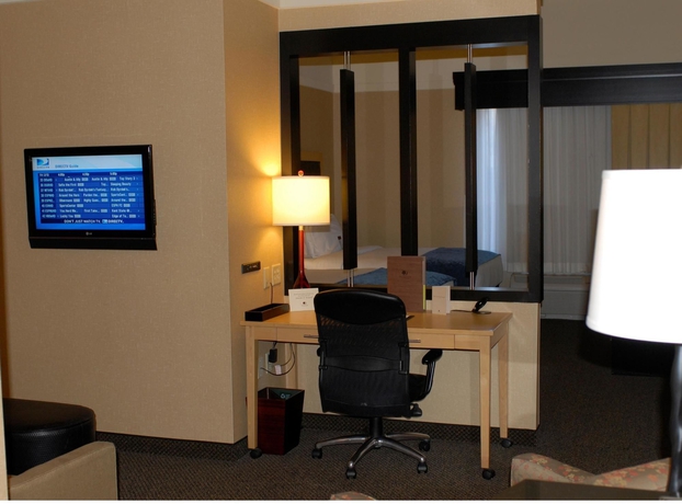 Imagen de la habitación del Hotel Doubletree By Hilton Oklahoma City Airport. Foto 9