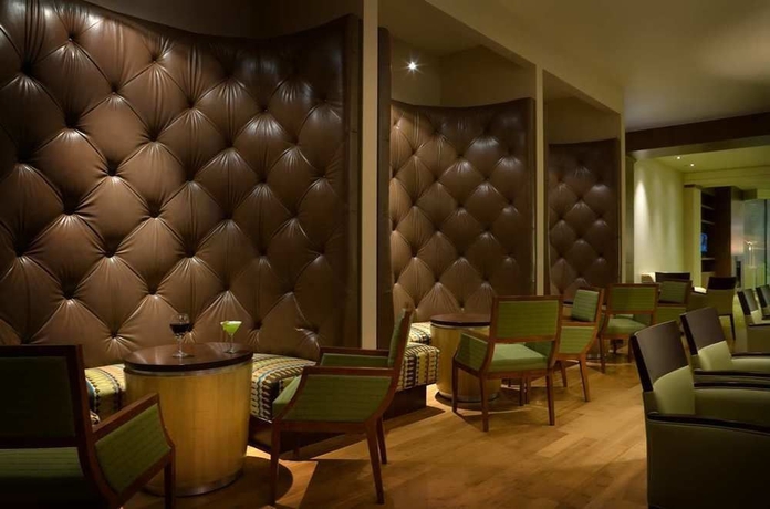 Imagen del bar/restaurante del Hotel Doubletree By Hilton Omaha Downtown. Foto 2