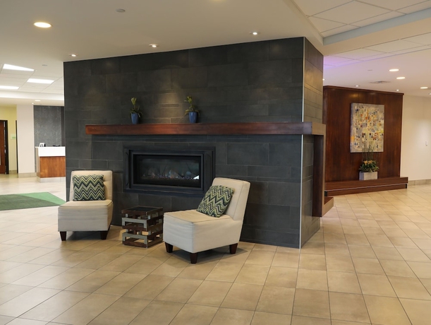Imagen de los interiores del Hotel Doubletree By Hilton Omaha Southwest. Foto 17