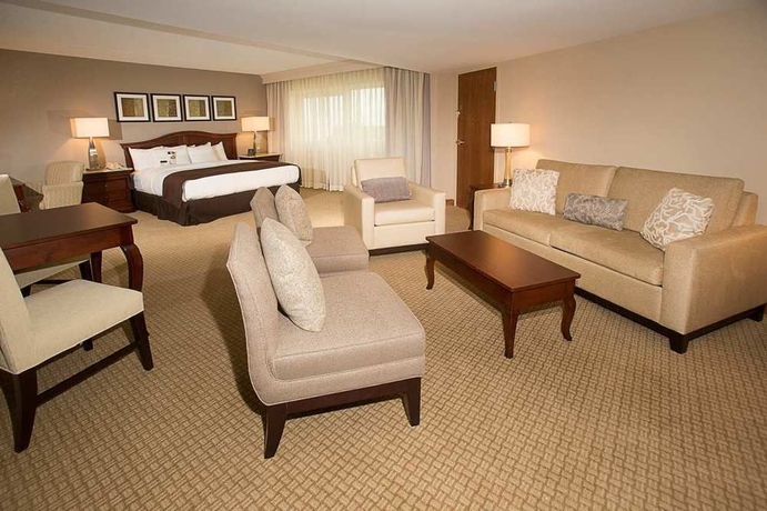 Imagen de los interiores del Hotel Doubletree By Hilton Orlando Airport. Foto 13