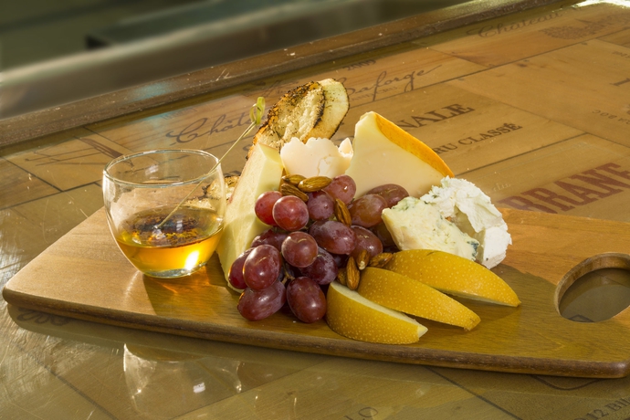 Imagen del bar/restaurante del Hotel Doubletree By Hilton Orlando At Seaworld. Foto 6