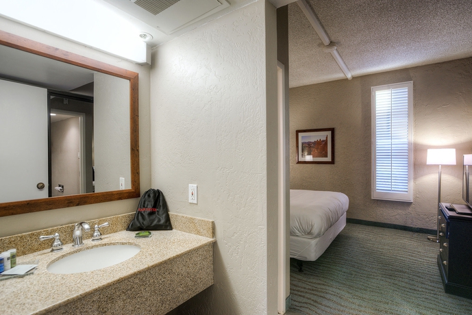 Imagen de la habitación del Hotel Doubletree By Hilton Phoenix North. Foto 4