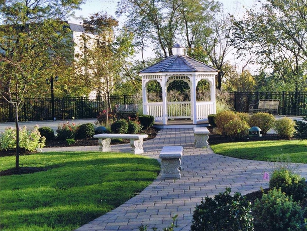 Imagen de los exteriores del Hotel Doubletree By Hilton Pittsburgh Airport. Foto 5