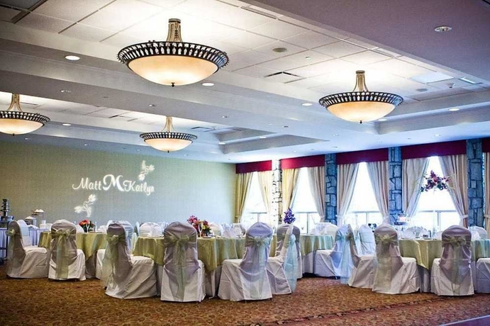 Imagen de los interiores del Hotel Doubletree By Hilton Pittsburgh Airport. Foto 9