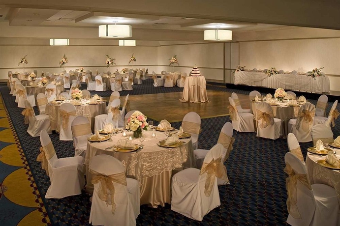 Imagen de los interiores del Hotel Doubletree By Hilton Pittsburgh - Monroeville Convention Ctr. Foto 9