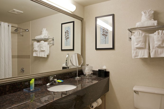 Imagen de la habitación del Hotel Doubletree By Hilton Pleasant Prairie Kenosha. Foto 7