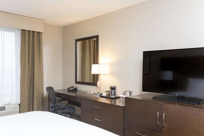 Imagen de la habitación del Hotel Doubletree By Hilton Pleasant Prairie Kenosha. Foto 9