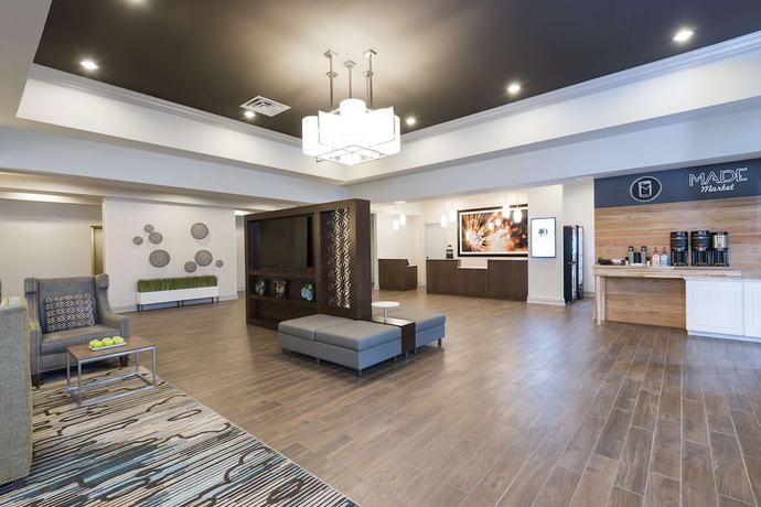 Imagen de los interiores del Hotel Doubletree By Hilton Pleasant Prairie Kenosha. Foto 20