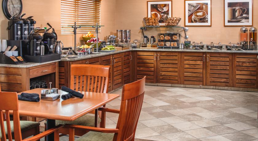 Imagen general del Hotel Doubletree By Hilton Portland - Beaverton. Foto 10