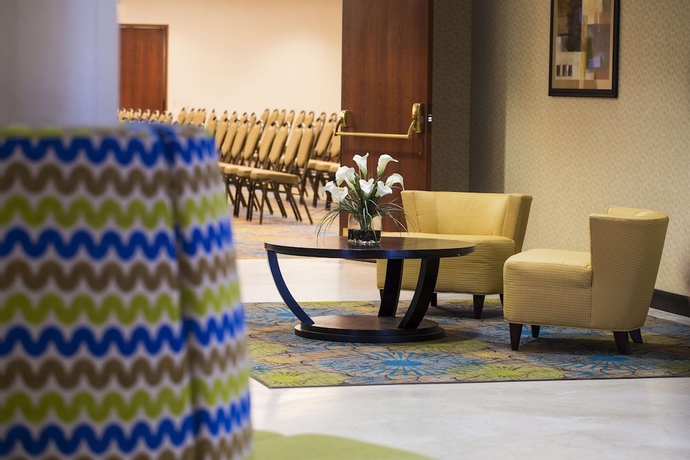 Imagen de los interiores del Hotel Doubletree By Hilton Portland. Foto 14