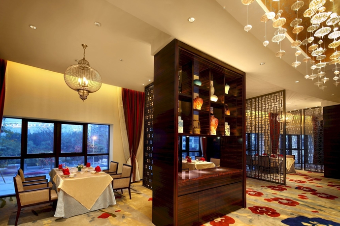 Imagen del bar/restaurante del Hotel Doubletree By Hilton Putian. Foto 5