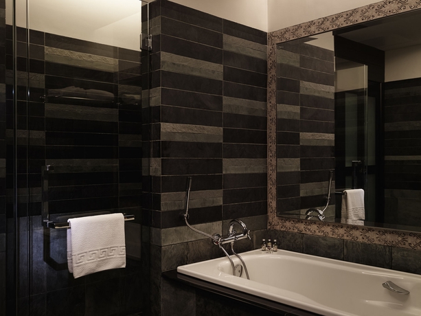 Imagen de la habitación del Hotel Doubletree By Hilton Putrajaya Lakeside. Foto 5