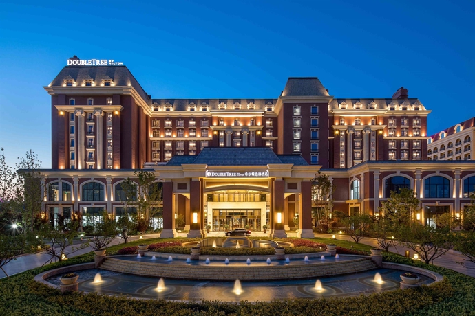 Imagen general del Hotel Doubletree By Hilton Qingdao Oriental Movie Metropolis. Foto 2