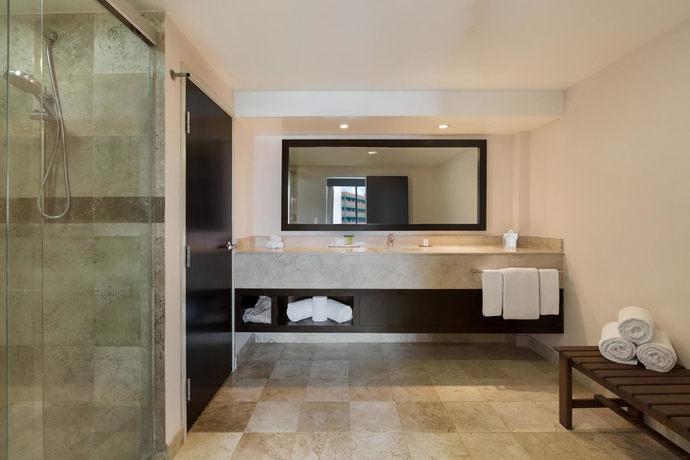 Imagen de la habitación del Hotel Doubletree By Hilton Queretaro. Foto 6