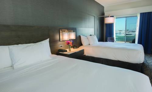 Imagen de la habitación del Hotel Doubletree By Hilton Racine Harbourwalk. Foto 8