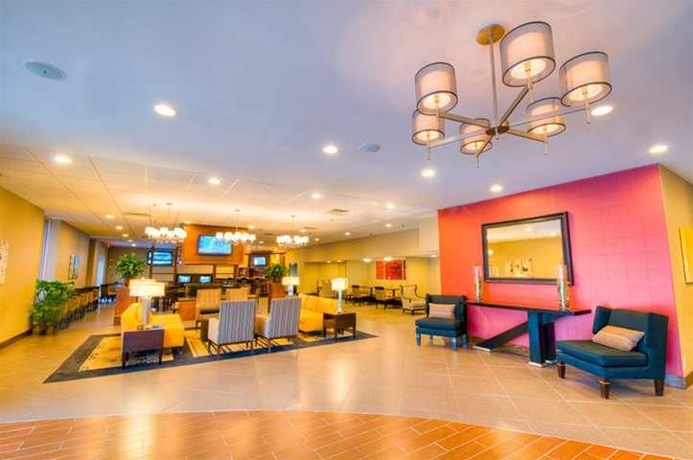 Imagen general del Hotel Doubletree By Hilton Raleigh - Brownstone - University. Foto 9