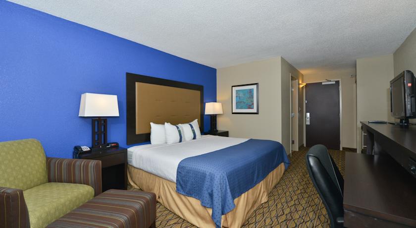 Imagen de la habitación del Hotel Doubletree By Hilton Raleigh Midtown, Nc. Foto 5