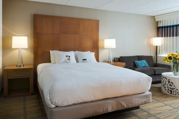 Imagen de la habitación del Hotel Doubletree By Hilton Rochester. Foto 6