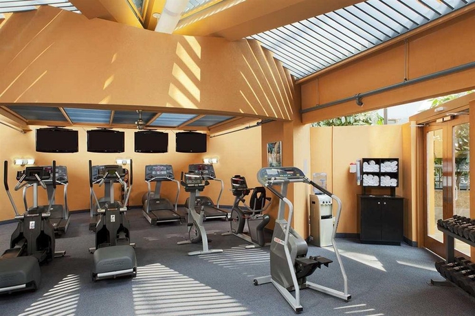 Imagen de los interiores del Hotel Doubletree By Hilton Rochester. Foto 15