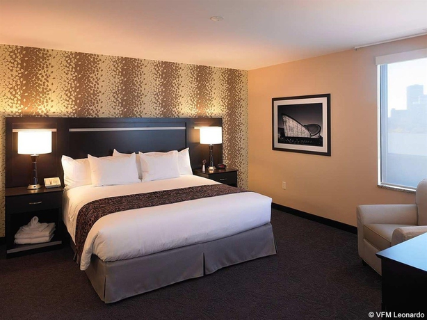Imagen general del Hotel Doubletree By Hilton Rochester - The Strathallan. Foto 12