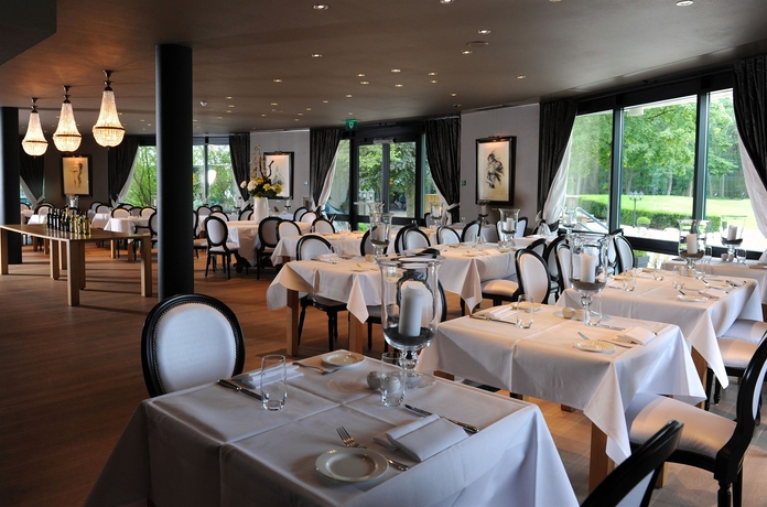 Imagen del bar/restaurante del Hotel Doubletree By Hilton Royal Parc Soestduinen. Foto 5