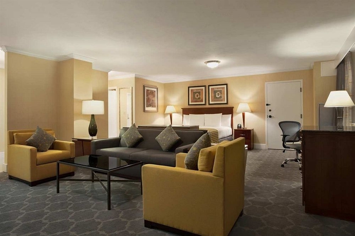 Imagen de los interiores del Hotel Doubletree By Hilton Salt Lake City Airport. Foto 8