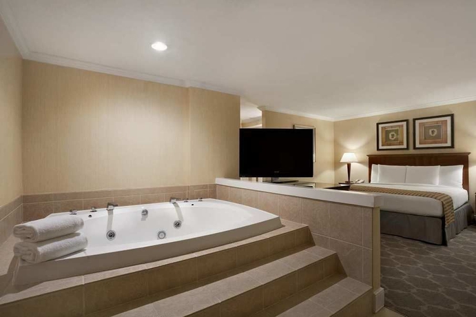 Imagen de la habitación del Hotel Doubletree By Hilton Salt Lake City Airport. Foto 6