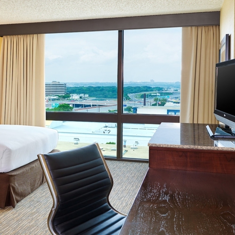 Imagen de la habitación del Hotel Doubletree By Hilton San Antonio Airport. Foto 9