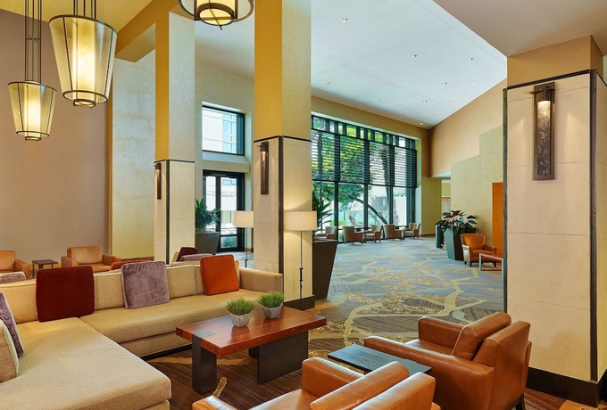 Imagen de los interiores del Hotel Doubletree By Hilton San Antonio Airport. Foto 18