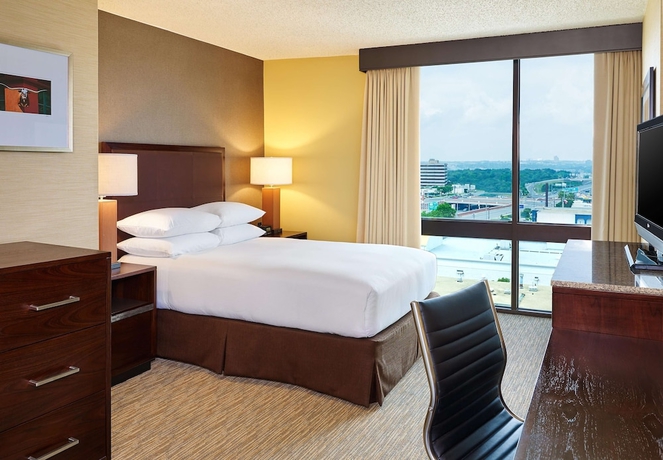 Imagen de la habitación del Hotel Doubletree By Hilton San Antonio Airport. Foto 11