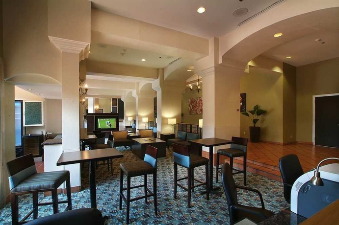 Imagen de los interiores del Hotel Doubletree By Hilton San Antonio Downtown. Foto 7