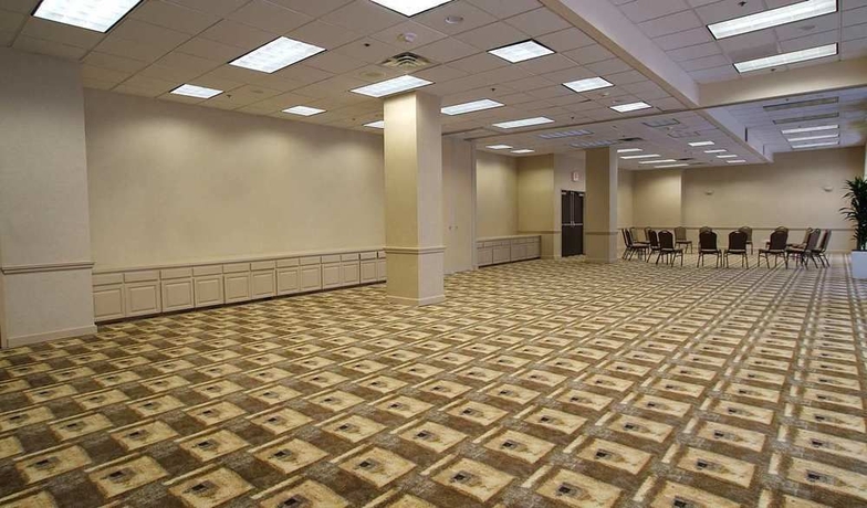 Imagen de los interiores del Hotel Doubletree By Hilton San Antonio Downtown. Foto 8