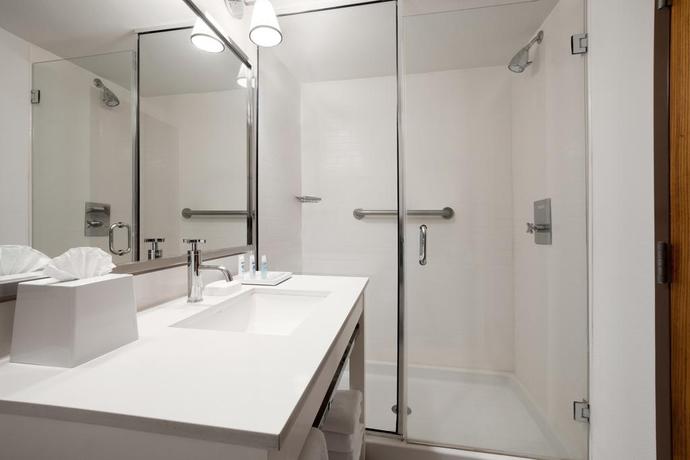 Imagen de la habitación del Hotel Doubletree By Hilton San Antonio Northwest. Foto 8