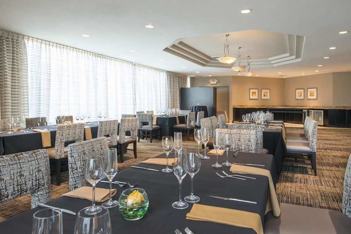 Imagen de los interiores del Hotel Doubletree By Hilton San Diego - Circle. Foto 16