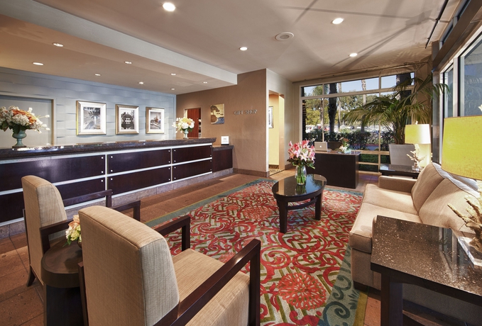 Imagen de los interiores del Hotel Doubletree By Hilton San Diego - Del Mar. Foto 11