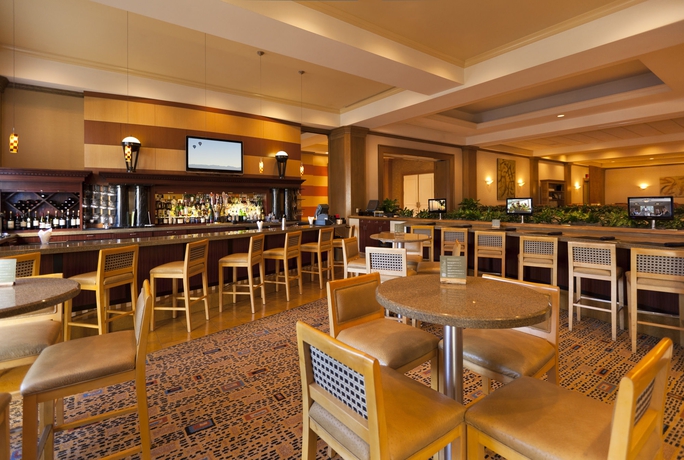 Imagen del bar/restaurante del Hotel Doubletree By Hilton San Diego - Mission Valley. Foto 5
